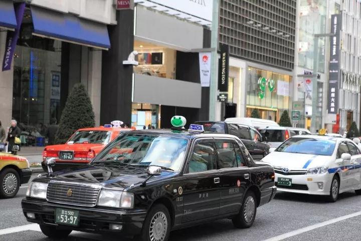 香港的士为什么都是老皇冠(香港出租车为什么都是老皇冠)